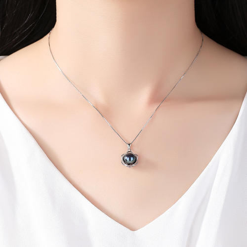 Sterling silver black pearl necklace