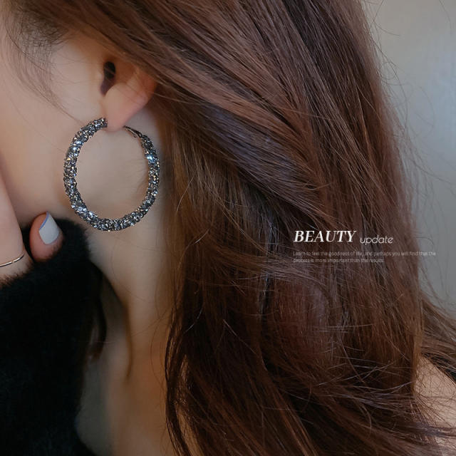 Elegant rhinestone hoop earrings