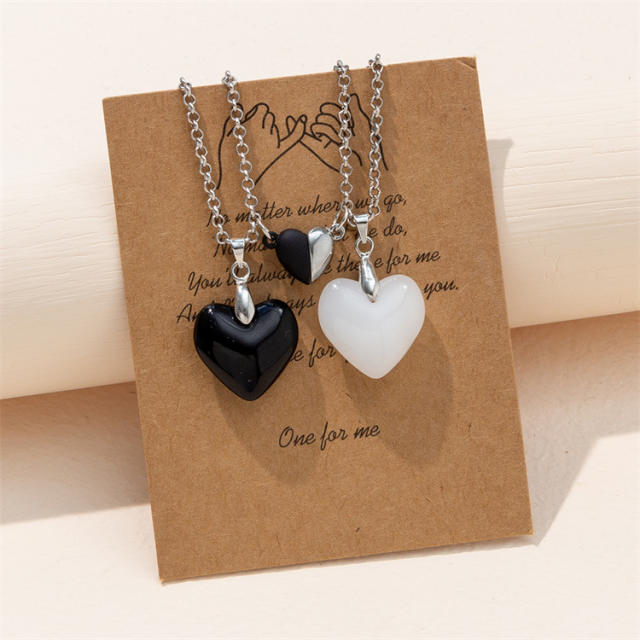Amazon hot sale crystal heart pendant magnetic attraction couple necklace