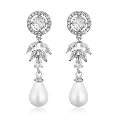 Luxury cubic zircon leaf design pearl drop diamond earrings