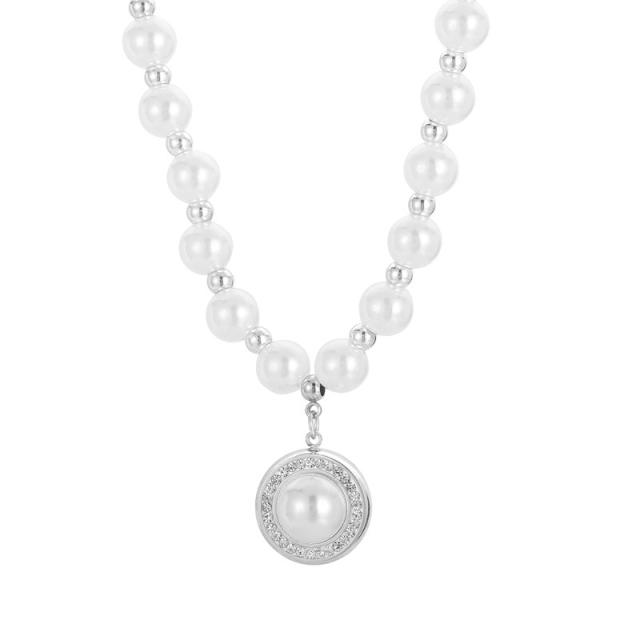 French trend pearl bead stainless steel round pendant necklace