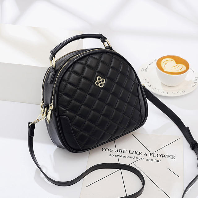 Classic hot sale qulited round shape crossbody bag