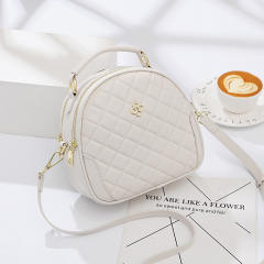 Classic hot sale qulited round shape crossbody bag