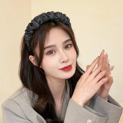Classic denim scrunchies headband