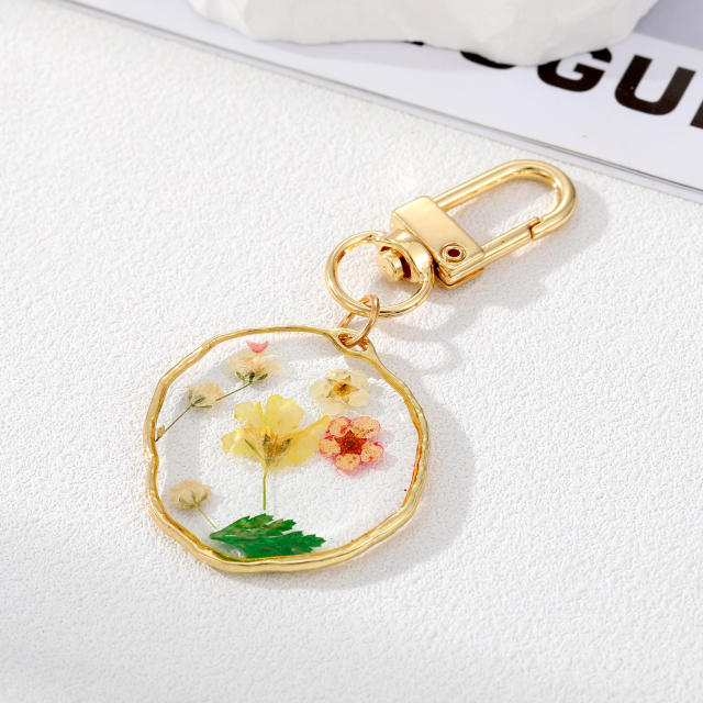 Spring dry flower resin keychain