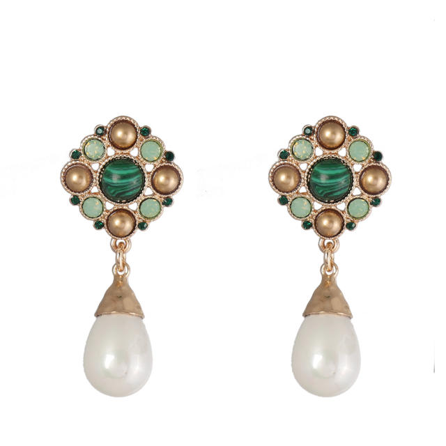 Vintage palace trend pearl drop earrings