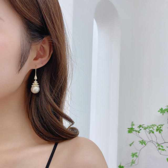 Chic design copper pearl earrings
