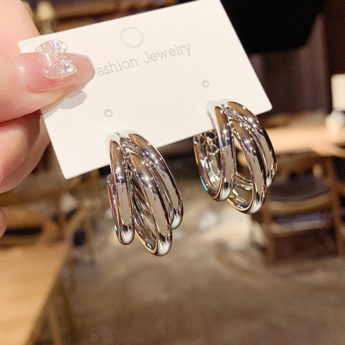 Korean fashion easy match metal hoop earrings
