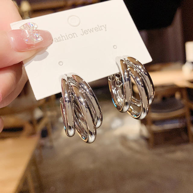 Korean fashion easy match metal hoop earrings