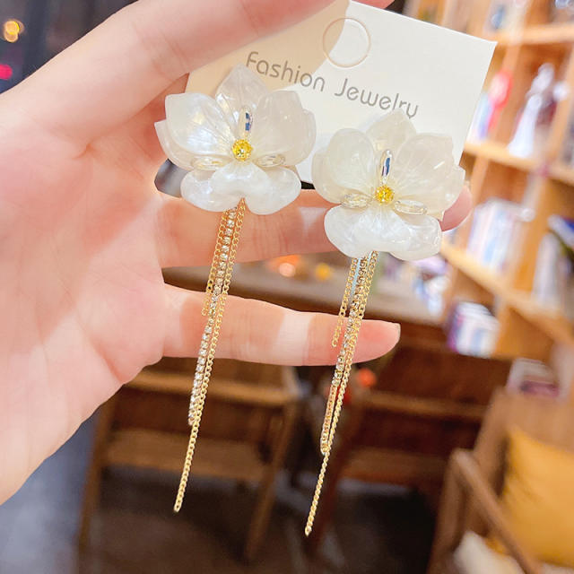 925 needle flower chain tassel earrings