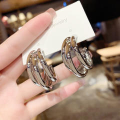 Korean fashion easy match metal hoop earrings