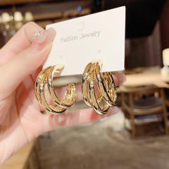 Korean fashion easy match metal hoop earrings
