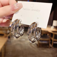 Korean fashion easy match metal hoop earrings