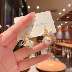 Elegant cubic zircon petal pearl earrings
