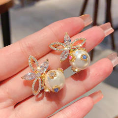 Elegant cubic zircon petal pearl earrings