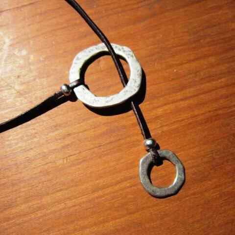 Boho vintage alloy circle PU leather lariet necklace