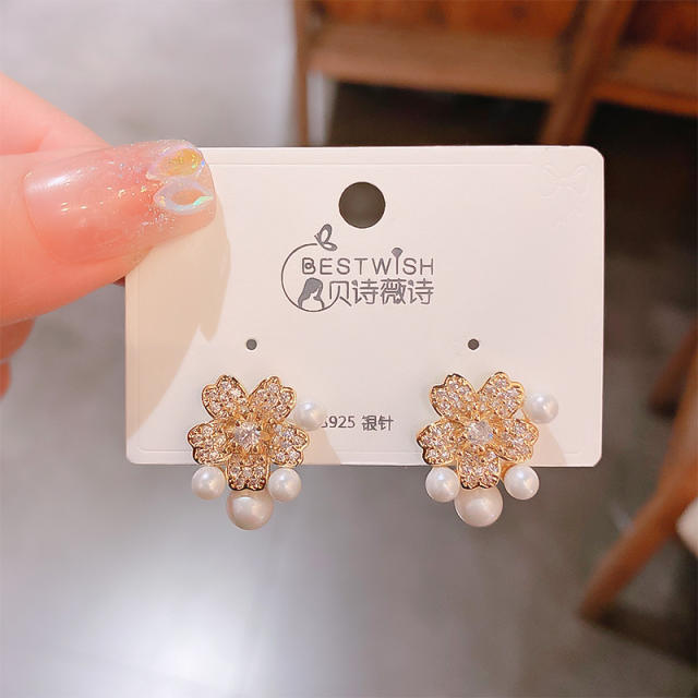 925 needle gold plated diamond flower pearl studs earrings