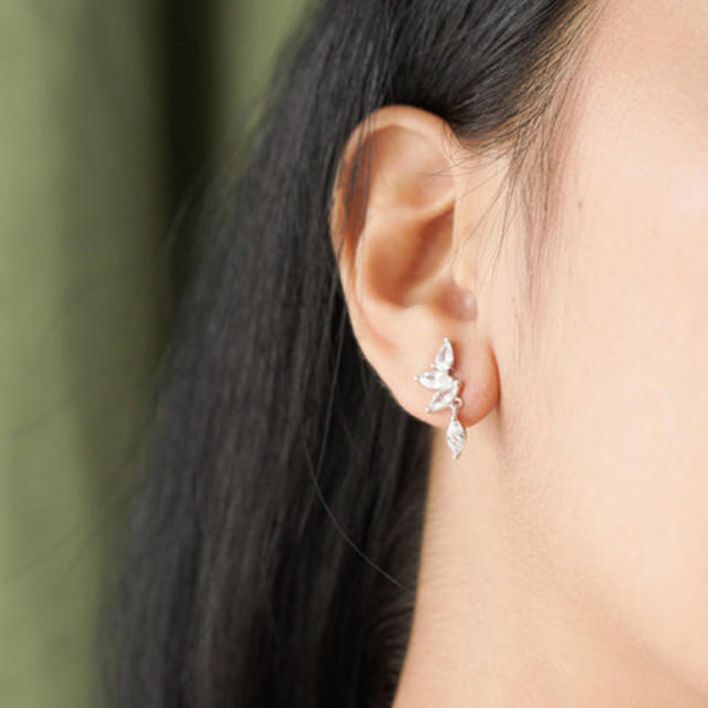 925 needle elegant cubic zircon copper ear studs