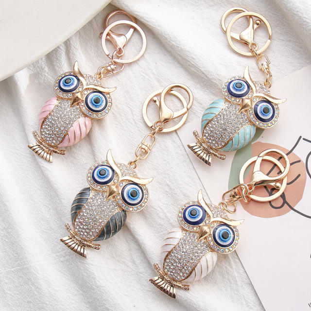 Creative rhinestone cartoon owl alloy keychain