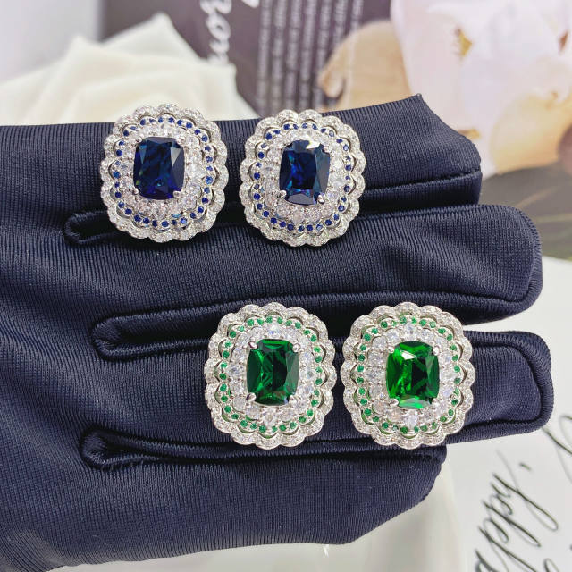 Luxury elegant emerald statement necklace set
