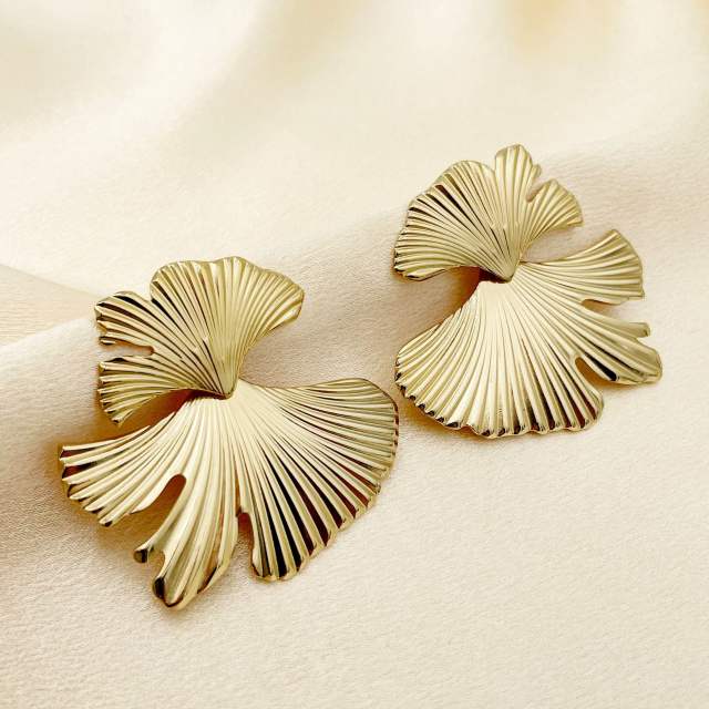 Gold color creative leaf shape stainless steel earrings