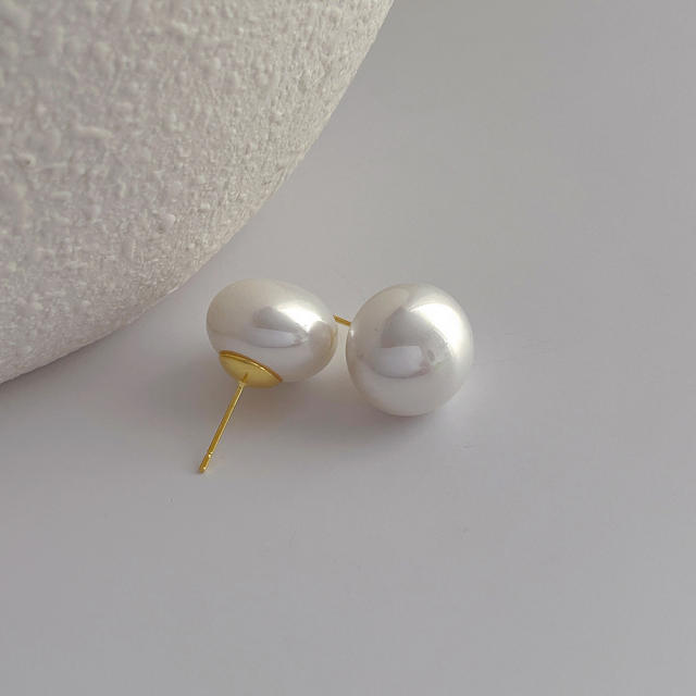 French trend elegant gray color pearl studs earrings