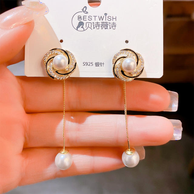 Delicate pearl dangle long earrings