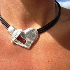 Boho handmade black pu leather silver heart choker necklace