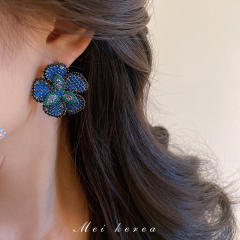 925 needle elegant blue rhinestone pave setting flower studs earrings