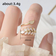 Dellicate cubic zircon leaf shape adjustable copper rings
