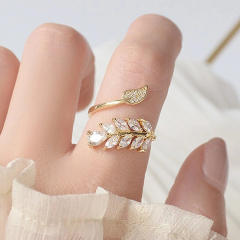 Dellicate cubic zircon leaf shape adjustable copper rings