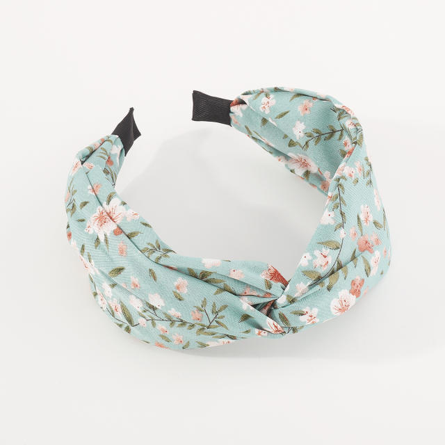 Floral knotted headband