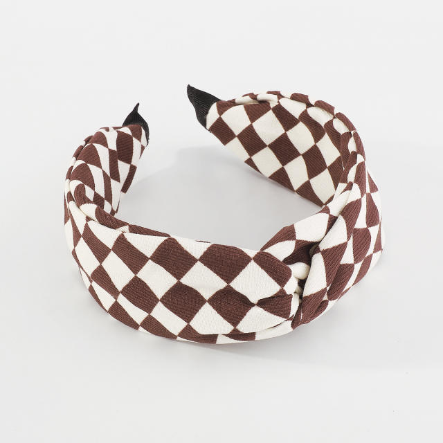 Vintage checkered pattern knotted headband