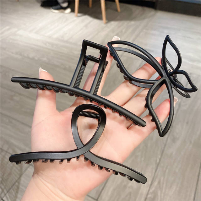 Large size black color alloy hair claw clips