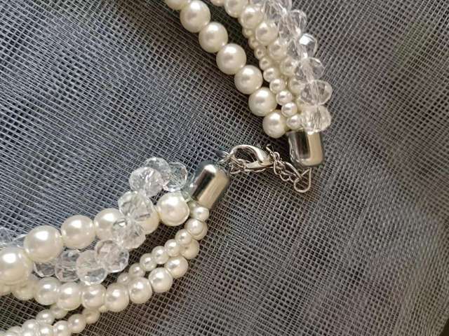 Elegant faux pearl crystal bead twisted choker necklace
