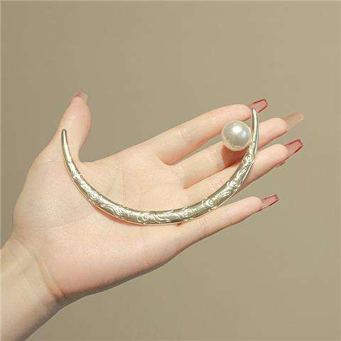 Chinese trend moon design pearl hair sticks