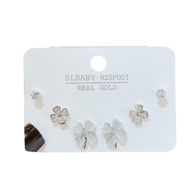 Delicate opal stone clover copper ear studs set