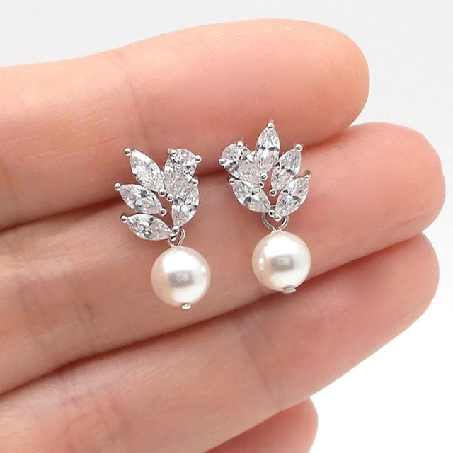 Elegant cubic zircon pearl drop earrings
