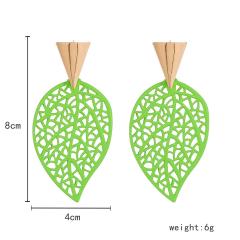 Fresh green color painting hollow leaf earrings