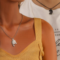Concise stainless steel matching heart couple necklace