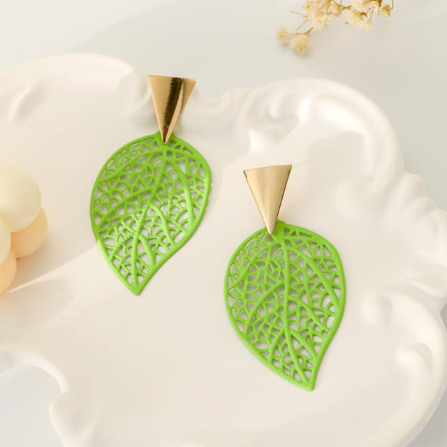 Fresh green color painting hollow leaf earrings