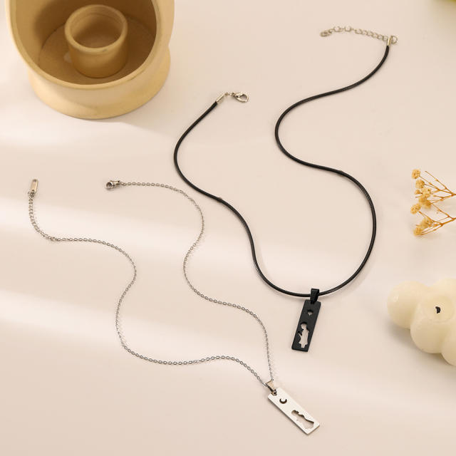 Hot sale hollow out boy and girl couple necklace