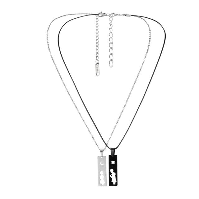 Hot sale hollow out boy and girl couple necklace