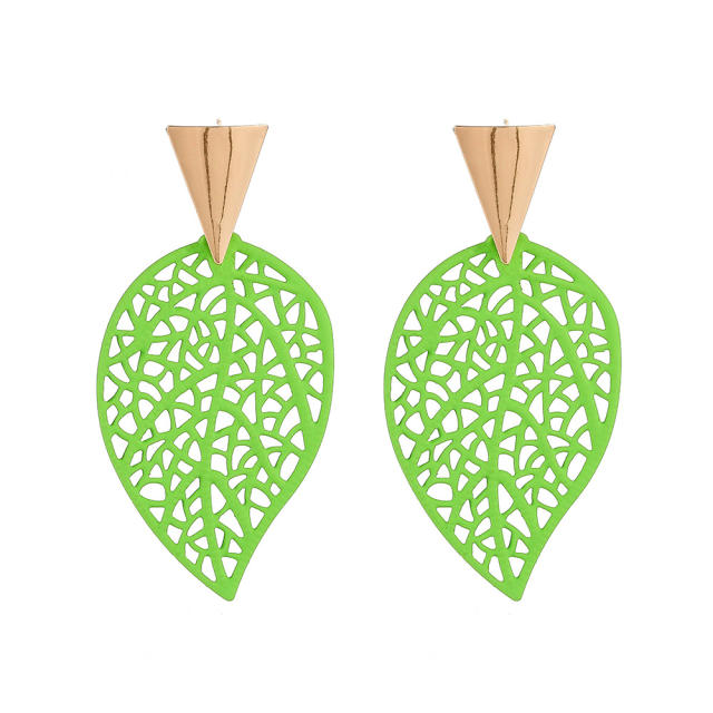 Fresh green color painting hollow leaf earrings