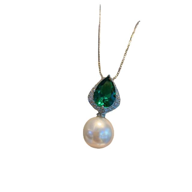 Elegant green color drop cubic zircon pearl pendant necklace