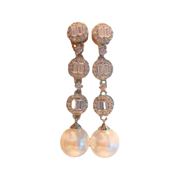 Elegant diamond pearl earrings