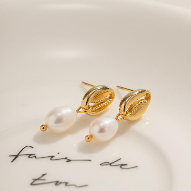 18KG shell pearl drop stainless steel earrings