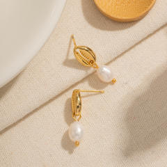 18KG shell pearl drop stainless steel earrings