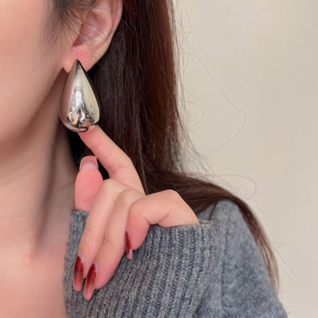 Chunky drop shape studs earrings