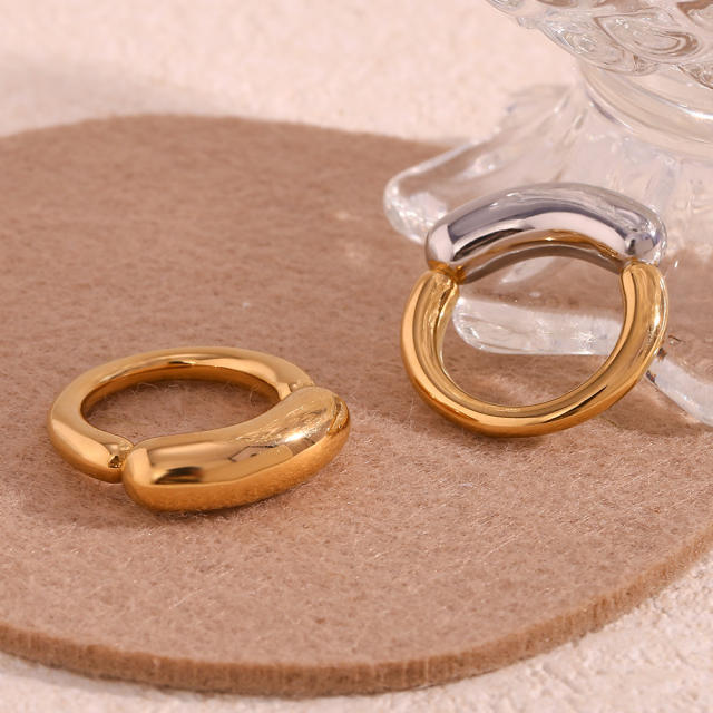 Concise chunky stainless steel rings